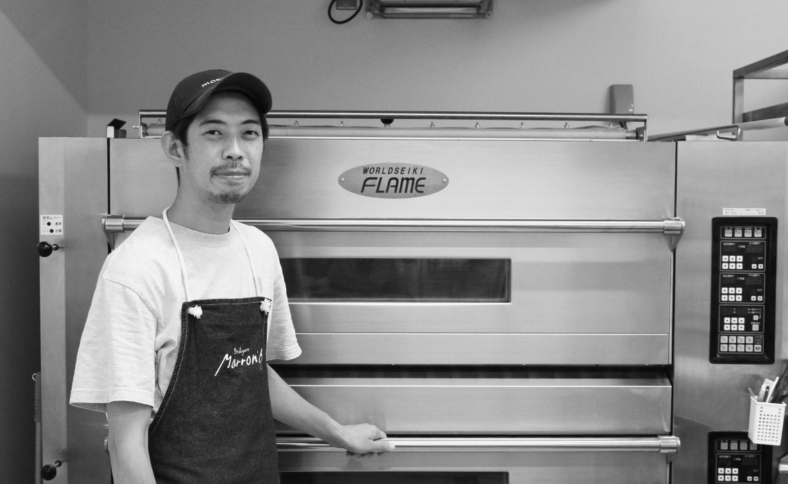 マロナのパンが並ぶ店内の様子